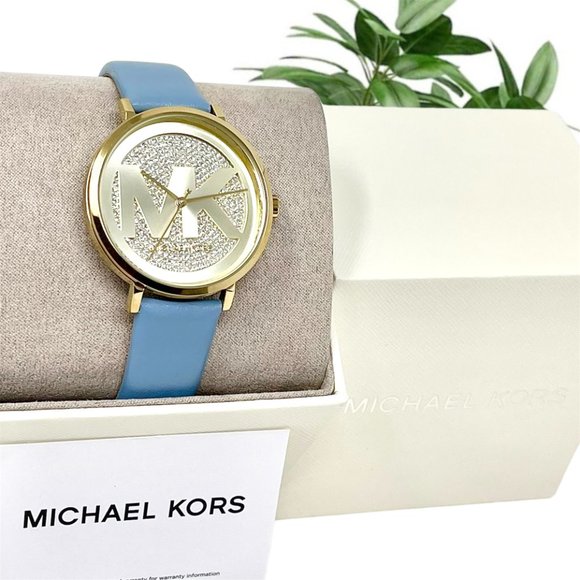 ????NWT ✅??MICHAEL KORS Three-Hand Chambray Leather Watch MK2956